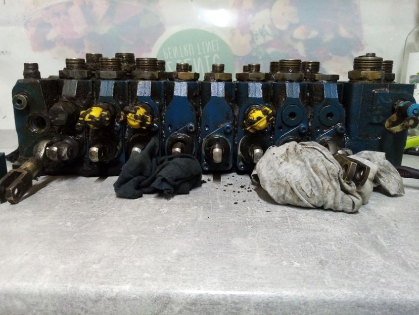 Rexroth Bosch,  KOMATSU PC93R - Rexroth Bosch