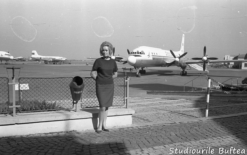 Un Film Cu O Fata Fermecatoare - Un Film Cu O Fata Fermecatoare 1966