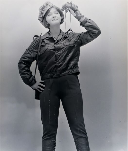 Un Film Cu O Fata Fermecatoare - Un Film Cu O Fata Fermecatoare 1966