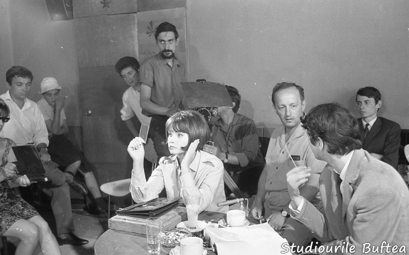 Un Film Cu O Fata Fermecatoare - Un Film Cu O Fata Fermecatoare 1966