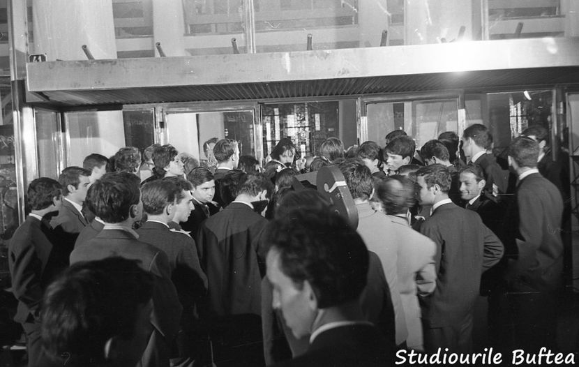 Un Film Cu O Fata Fermecatoare - Un Film Cu O Fata Fermecatoare 1966