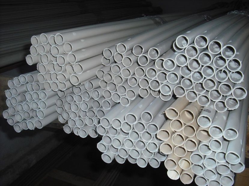 tuburi plastic 11mm / 2 m - 1.35 lei - ACCESORII TAMPLARIE - 1 leu