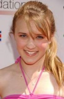  - poze cu emily osment