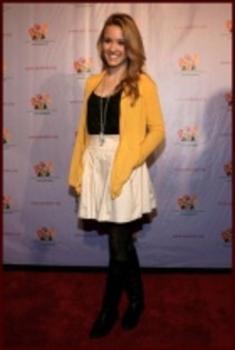 emily_osment_1256455945