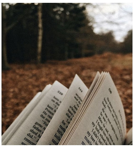 ♡ Oᥴtobᥱr 19 » „The world was on fire and no one could save me but you.. It s strange - Tomnatic și nostalgic