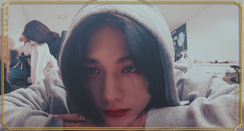 ┌왕자⇢⁶¹ᵉ●l̷e̷ ̷2̷5̷ ̷o̷c̷t̷o̷b̷r̷e̷ ̷2̷0̷2̷1̷♔ - this is your lovely boy__hyunjin