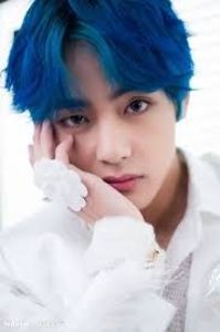 Taehyung ❤️ Blue Hair. - - H - Grupul Prieteniei