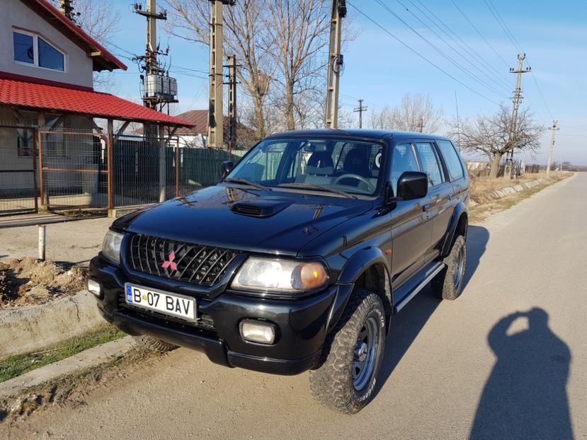  - Mitsubishi Pajero Sport