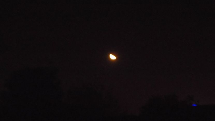 Luna la rasarit in scadere in Rac - Luna - Soarele si norii - 2