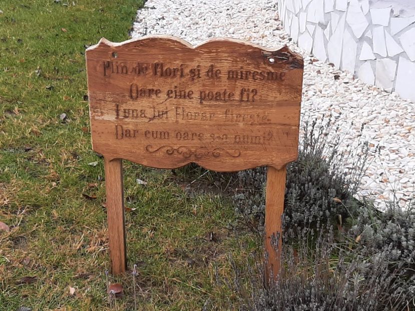  - Povestea calendarului și Castelul Zânelor din Porumbacul de Sus