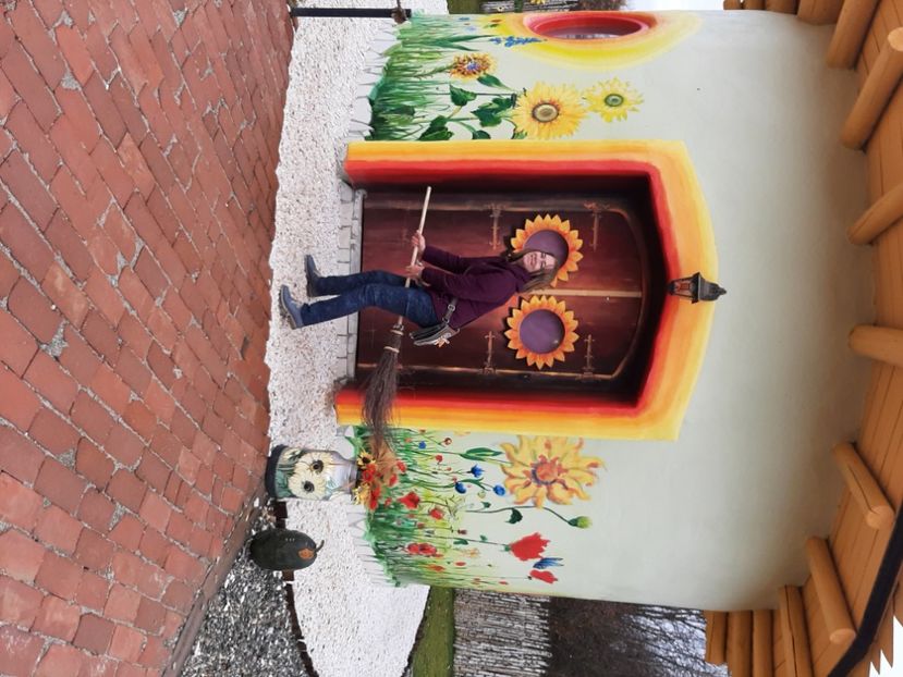  - Povestea calendarului și Castelul Zânelor din Porumbacul de Sus