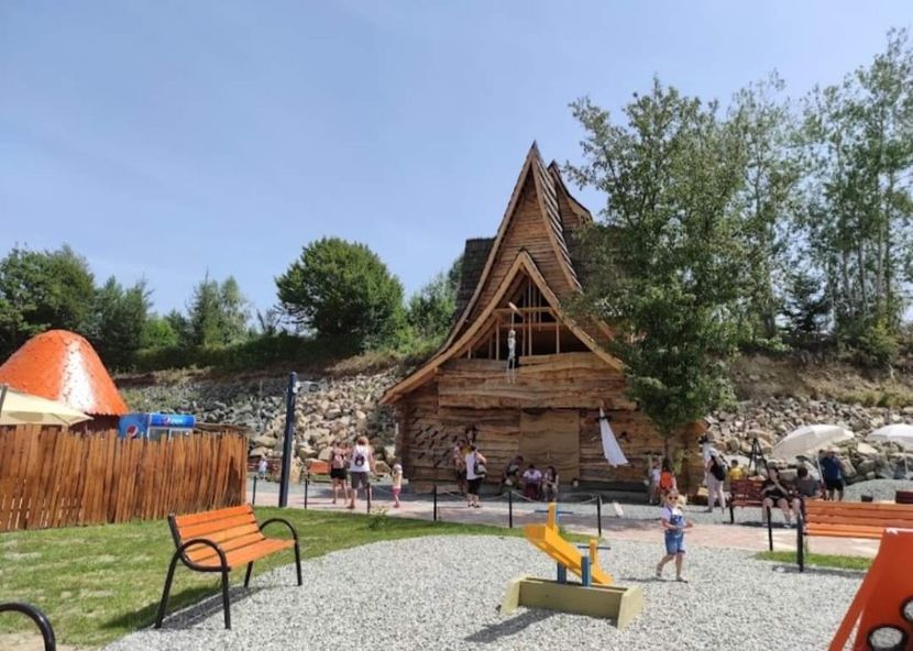  - Povestea calendarului și Castelul Zânelor din Porumbacul de Sus