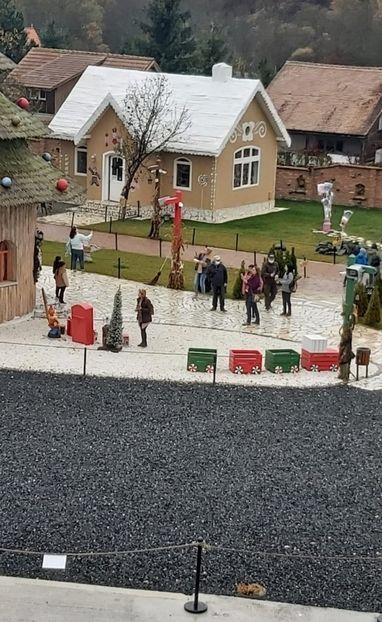 Screenshot_20211108-143833_WhatsApp - Povestea calendarului și Castelul Zânelor din Porumbacul de Sus