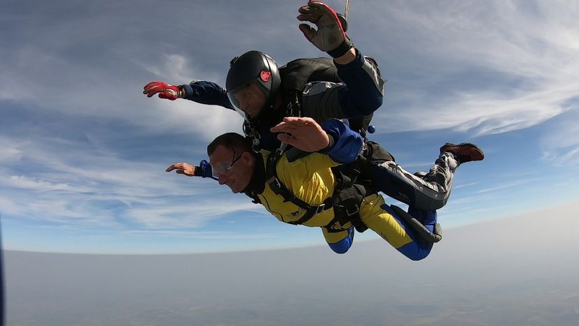 GH019649 3295 - skydive