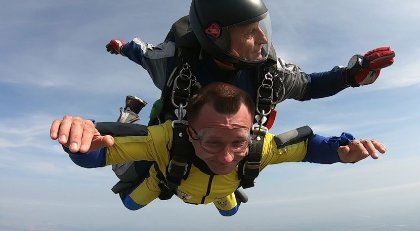 GH019649 4179 - skydive