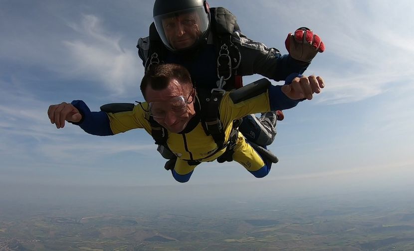 GH019649 4502 - skydive