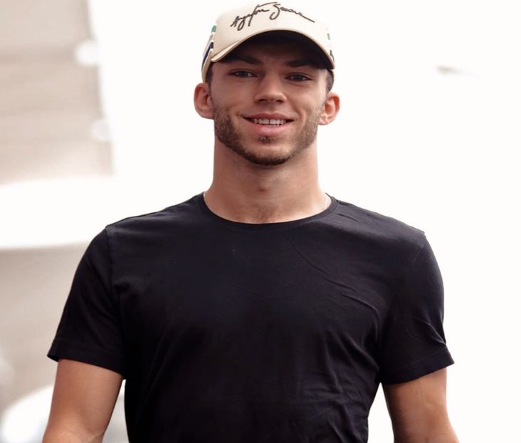 ◊ 11 nov 2021, Pierre Gasly made my day with his smile ◊ - i am an artist the track is my canvas and the car is my brush