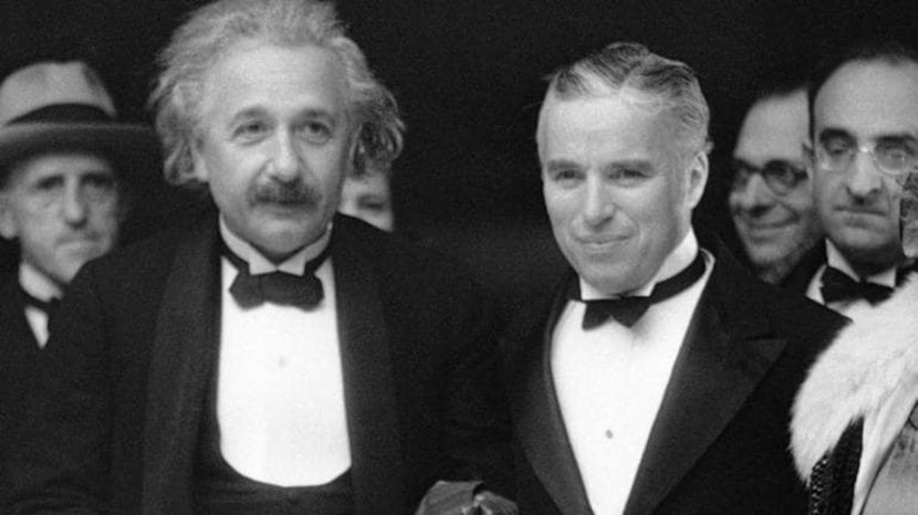 albert-einstein-and-charlie-chaplin - CHARLIE CHAPLIN