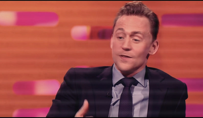 — ❝Deci înainte, apoi stânga.. bine.❞ Mijește ochii. ❝Deci dacă nu e acolo e la - MET - Episodul 07