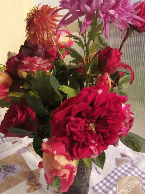  - Frumuseti la casa parinteasca