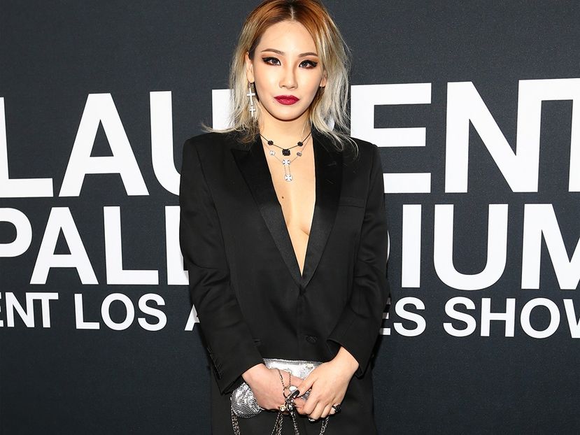 Colaborator ( inolovesasu) - - H - Grupul Prieteniei