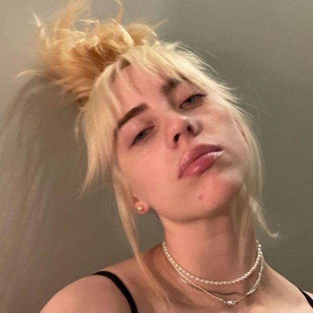 ad1ad70fbb7807810a4321c931dd8f0b - Billie Eilish