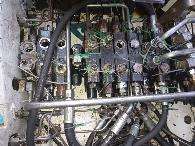 Reparatii Distribuitoare bobcat - Reparatii Pompe Hidraulice