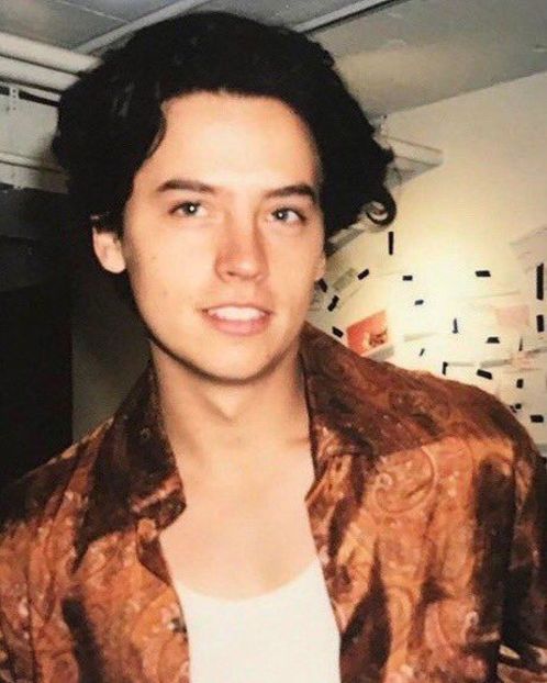 b8b2be00d768641cabd869c01298db72 - Cole Sprouse
