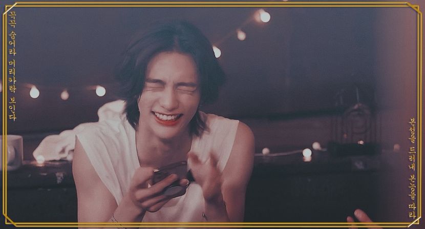 ┌왕자⇢¹⁰²ᵉ●l̷e̷ ̷0̷5̷ ̷d̷é̷c̷e̷m̷b̷r̷e̷ ̷2̷0̷2̷1̷♔ - this is your lovely boy__hyunjin