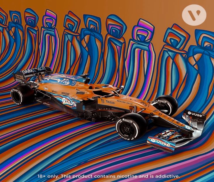 ◊ 8 dec 2021, Mclaren`s special livery for the last race ◊ - i am an artist the track is my canvas and the car is my brush