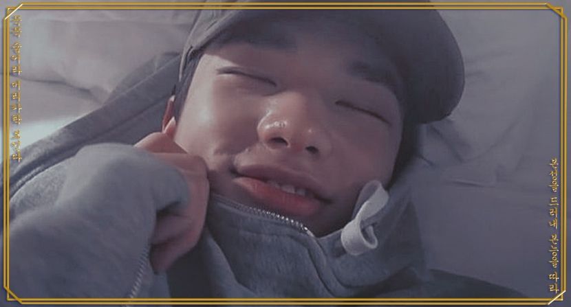 ┌왕자⇢¹¹¹ᵉ●l̷e̷ ̷1̷4̷ ̷d̷é̷c̷e̷m̷b̷r̷e̷ ̷2̷0̷2̷1̷♔ - this is your lovely boy__hyunjin