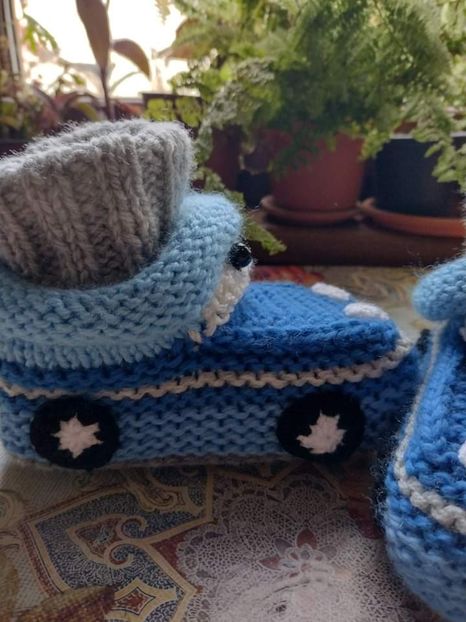  - Modele de botosi tricotati