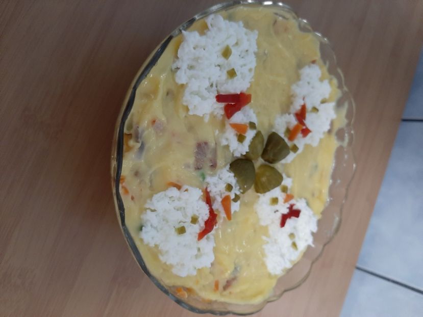 Salată cu carne de porc și legume. - Culinar 4