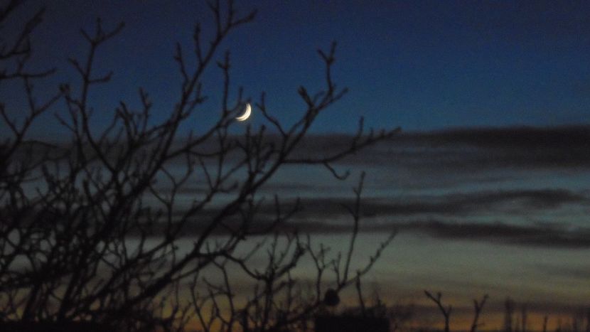 Luna noua in Capricorn - Luna - Soarele si norii - 3