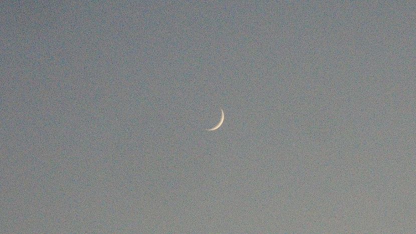 Luna noua in Varsator - Luna - Soarele si norii - 3