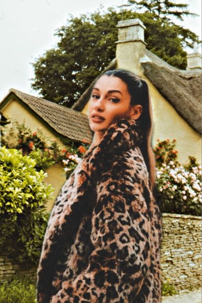 D993562A-D95F-469F-8EFC-3823A37B206E - 001 Alina aaa P