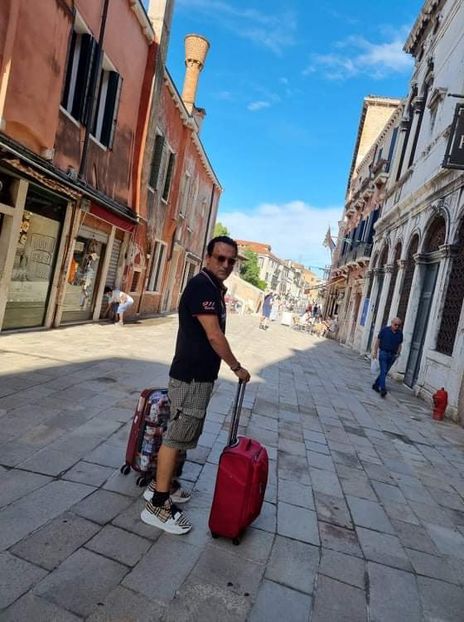 2566F1DD-CCFF-4A08-A54F-568E9F6B089E - VeniceUdineItaly2021