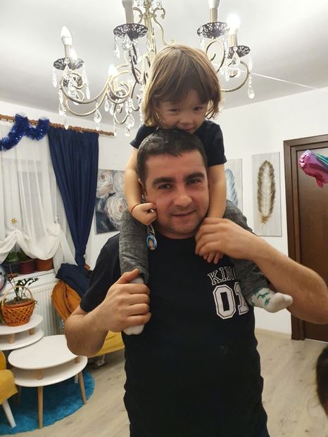22176502-C3F2-4F3E-8185-AFAAA7B02C66 - Andrei 2 ani