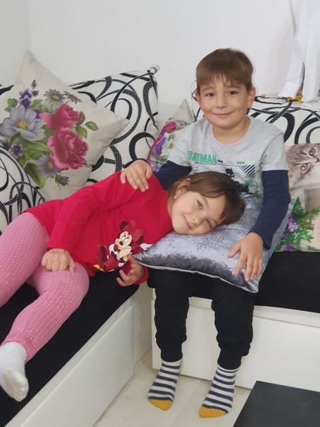 2D95403C-3F38-4F9E-8474-E4A82551A486 - Familia