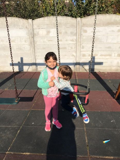 70445A23-5A6B-4A23-8ABE-6C000F713498 - Familia