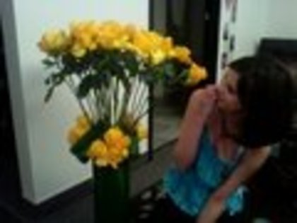 Rare-pictures-of-Selena-selena-gomez-9616962-120-90