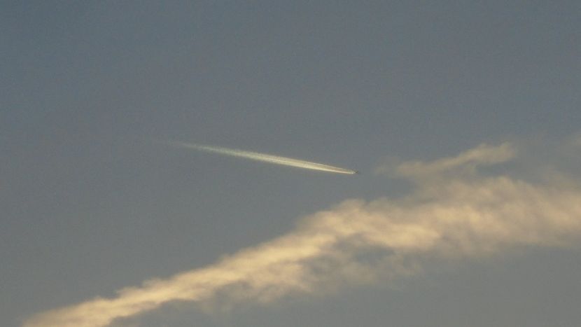 Aglomeratie pe cer - Luna - Soarele si norii - 3