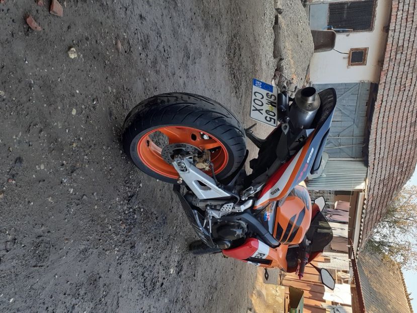  - Honda cbr 600rr
