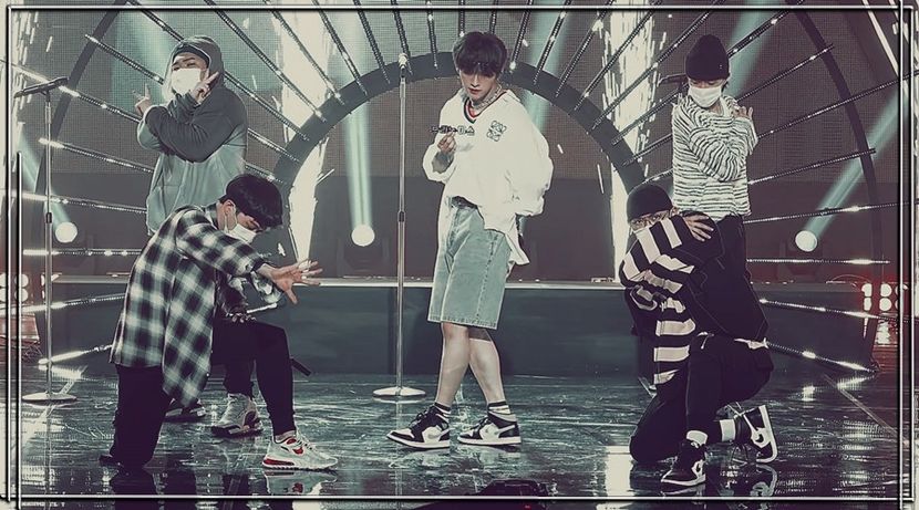 └2022년 02월 26일┇#리노는기여어┘ - iknowyouknowweknow_leeknow