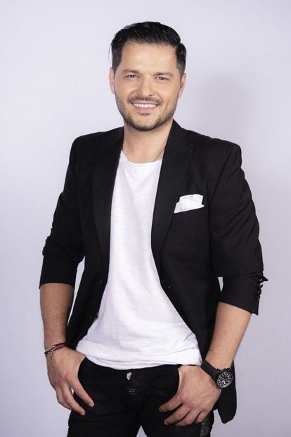 Liviu Vârciu -  Pești 17 Martie ✔ - Zodiac Signs