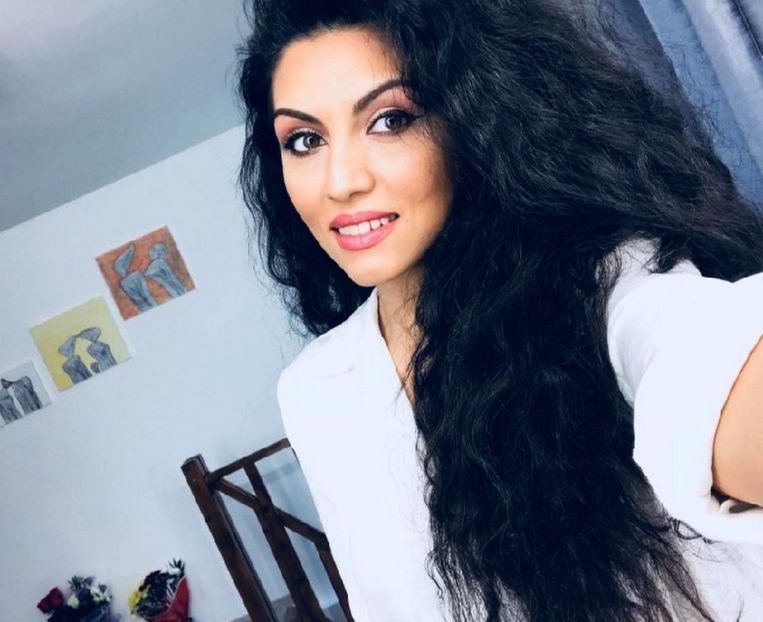 Doinița Oancea - Vărsător 15 Februarie ✔ - Zodiac Signs