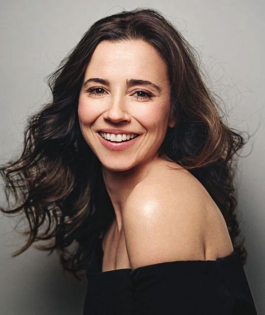 Linda Cardellini - Rac 25 Iunie ✔ - Zodiac Signs