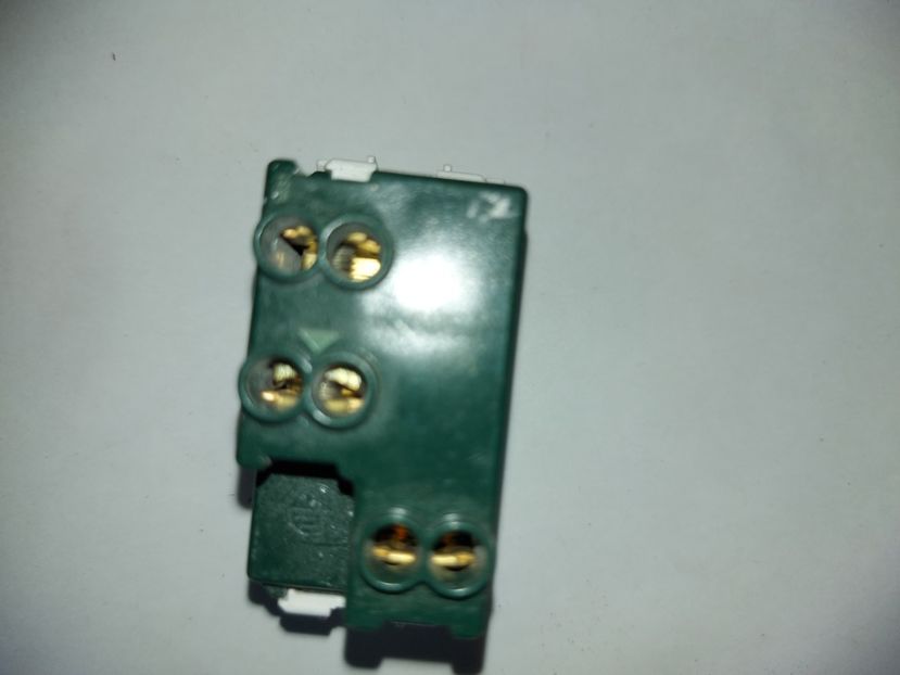  - Intrerupator scara