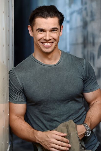 Paul Telfer - Scorpion 30 Octombrie ✔ - Zodiac Signs