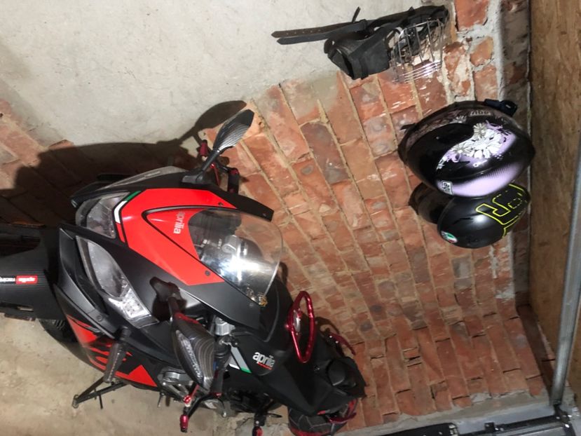 14C9417F-6579-4AE9-963B-D61AABFBC699 - Moto Aprilia rs4